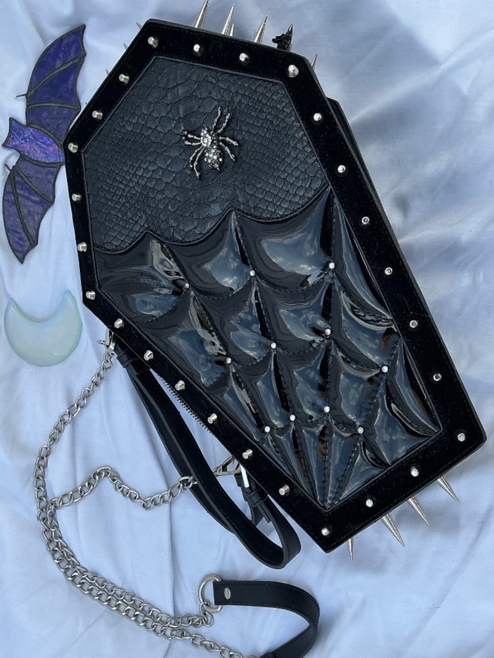 Avelina De Moray Coffin Shoulder Bag - Picture 2 of 6